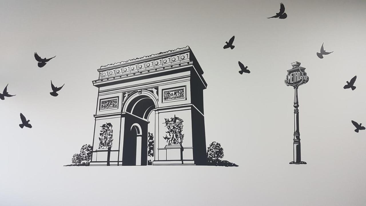 Апартаменти Studio Confort Paris Монтеврен Екстер'єр фото